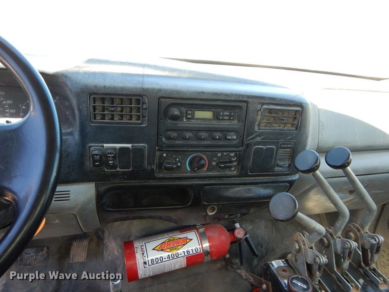 image for item HA9073 2008 Ford F650 Super Duty water truck