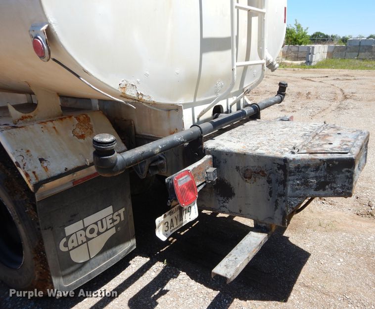 image for item HA9073 2008 Ford F650 Super Duty water truck