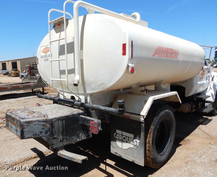 image for item HA9073 2008 Ford F650 Super Duty water truck