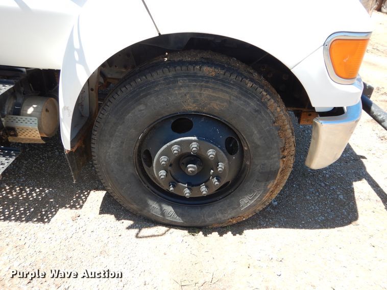 image for item HA9073 2008 Ford F650 Super Duty water truck