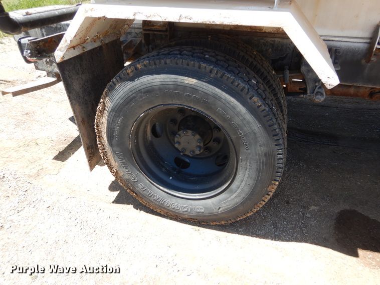 image for item HA9073 2008 Ford F650 Super Duty water truck