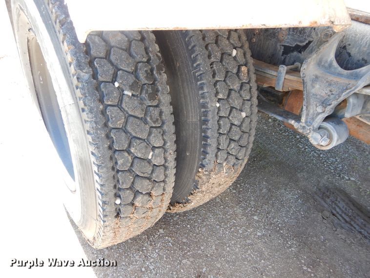 image for item HA9073 2008 Ford F650 Super Duty water truck