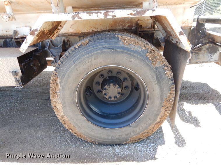 image for item HA9073 2008 Ford F650 Super Duty water truck