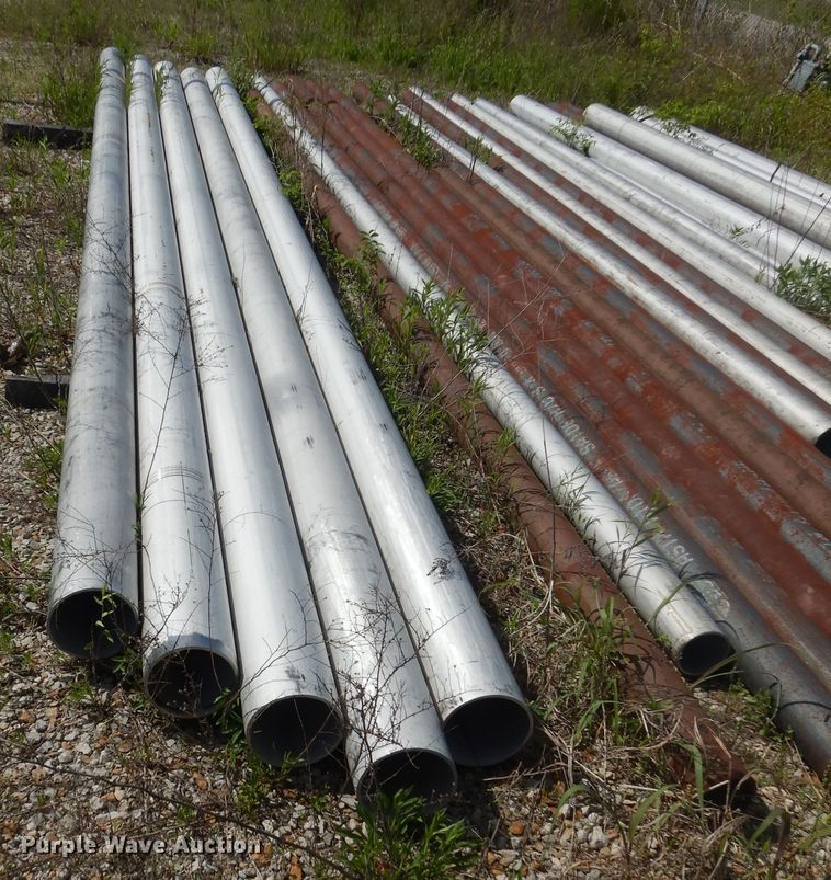 image for item HA9083 (2) pipe racks with pipe