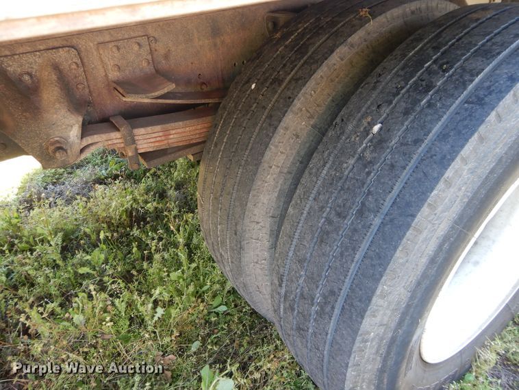 image for item HA9096 2004 GMC C7500 box truck