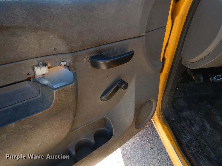 image for item HA9134 2013 Chevrolet Silverado 2500HD  utility bed pickup truck