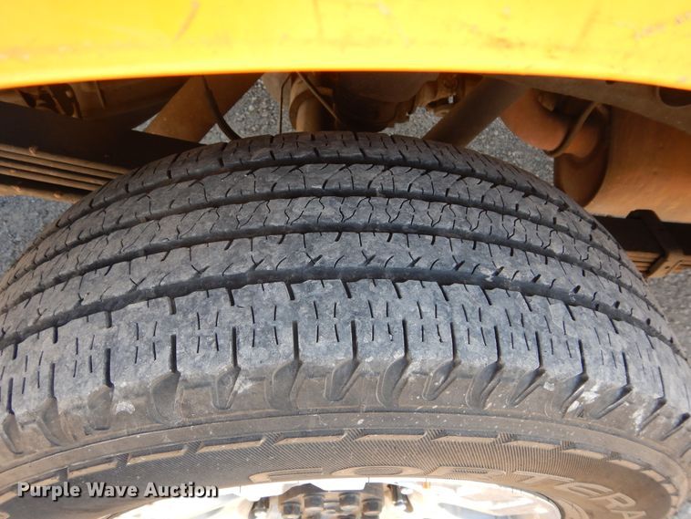 image for item HA9134 2013 Chevrolet Silverado 2500HD  utility bed pickup truck