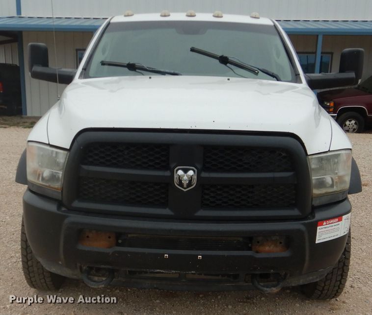 image for item HC9014 2013 Dodge Ram 5500HD Crew Cab truck cab and chassis