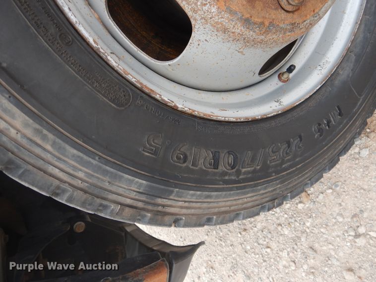 image for item HC9014 2013 Dodge Ram 5500HD Crew Cab truck cab and chassis