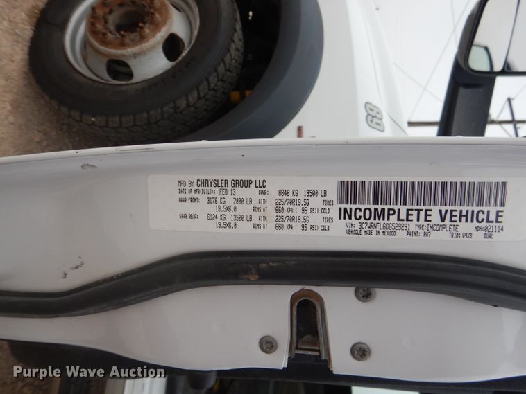 image for item HC9014 2013 Dodge Ram 5500HD Crew Cab truck cab and chassis