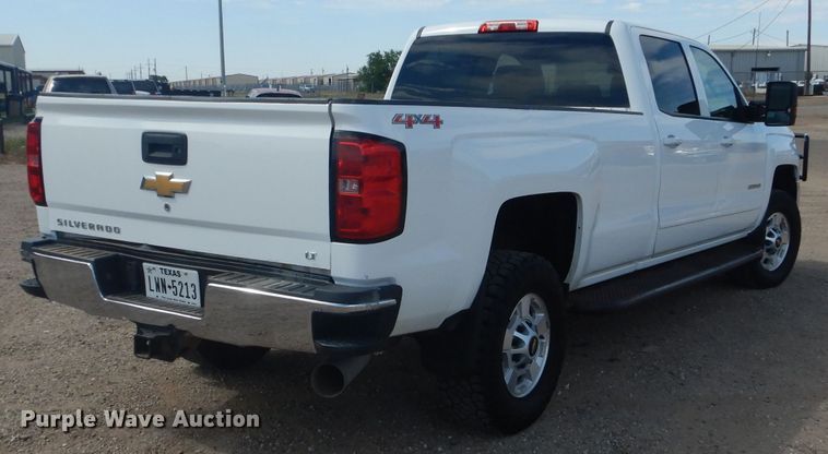 image for item HC9015 2015 Chevrolet Silverado 2500HD  Crew Cab pickup truck