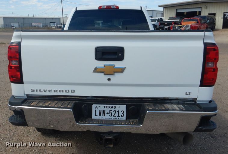 image for item HC9015 2015 Chevrolet Silverado 2500HD  Crew Cab pickup truck