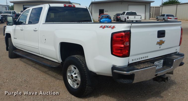 image for item HC9015 2015 Chevrolet Silverado 2500HD  Crew Cab pickup truck