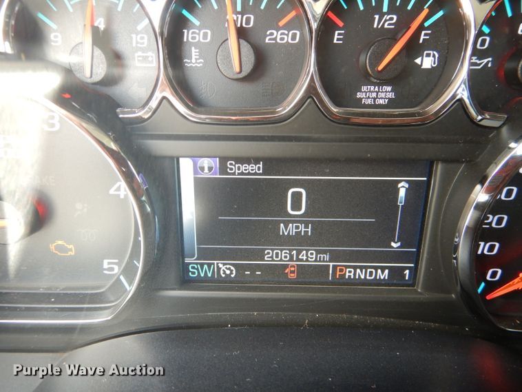 image for item HC9015 2015 Chevrolet Silverado 2500HD  Crew Cab pickup truck