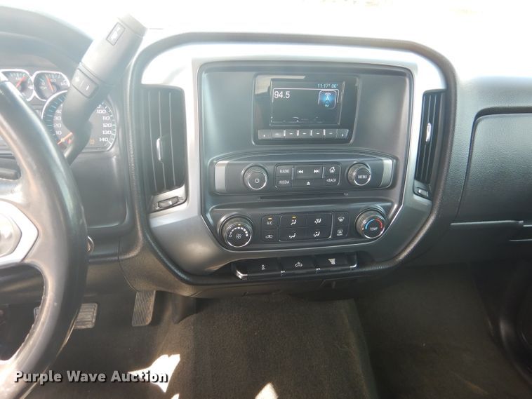 image for item HC9015 2015 Chevrolet Silverado 2500HD  Crew Cab pickup truck