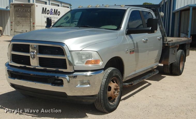 image for item HC9016 2010 Dodge Ram 3500  Crew Cab flatbed pickup truck