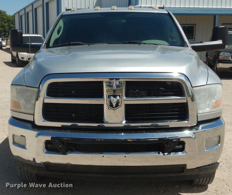 image for item HC9016 2010 Dodge Ram 3500  Crew Cab flatbed pickup truck