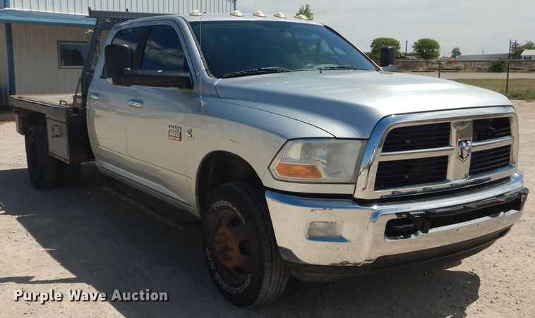 image for item HC9016 2010 Dodge Ram 3500  Crew Cab flatbed pickup truck