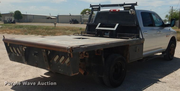 image for item HC9016 2010 Dodge Ram 3500  Crew Cab flatbed pickup truck