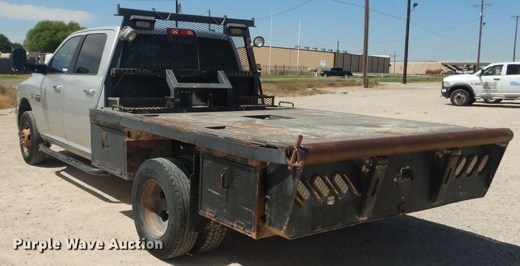 image for item HC9016 2010 Dodge Ram 3500  Crew Cab flatbed pickup truck