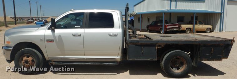 image for item HC9016 2010 Dodge Ram 3500  Crew Cab flatbed pickup truck