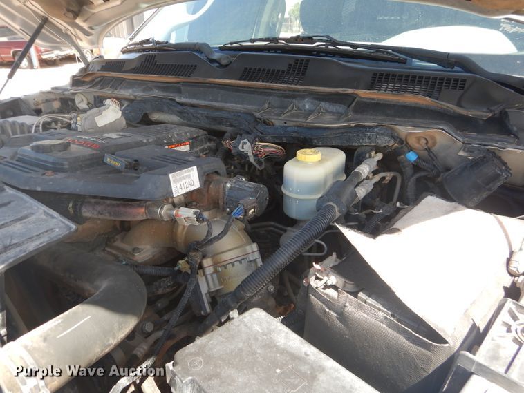 image for item HC9016 2010 Dodge Ram 3500  Crew Cab flatbed pickup truck