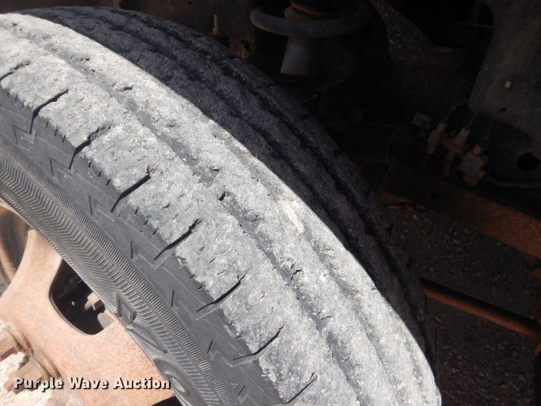 image for item HC9016 2010 Dodge Ram 3500  Crew Cab flatbed pickup truck