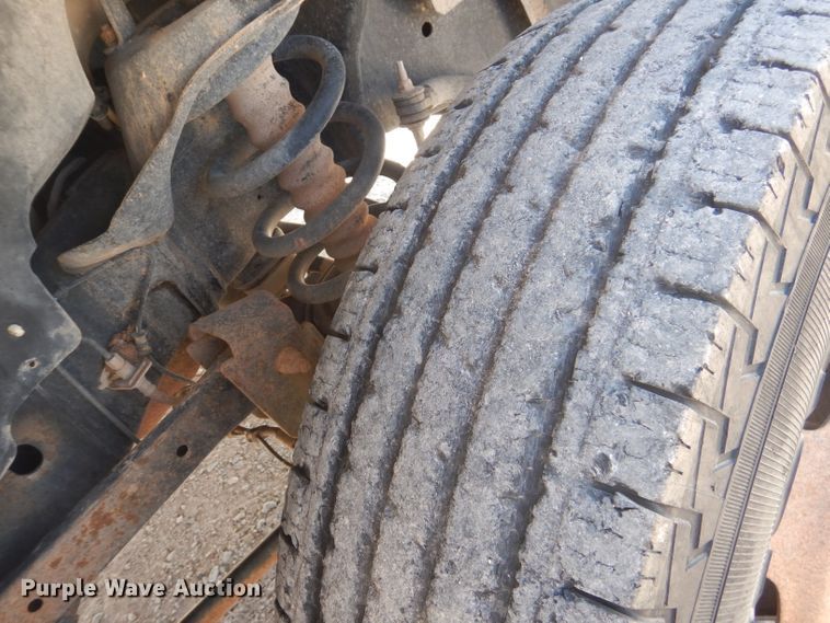 image for item HC9016 2010 Dodge Ram 3500  Crew Cab flatbed pickup truck