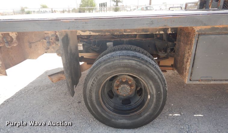 image for item HC9016 2010 Dodge Ram 3500  Crew Cab flatbed pickup truck