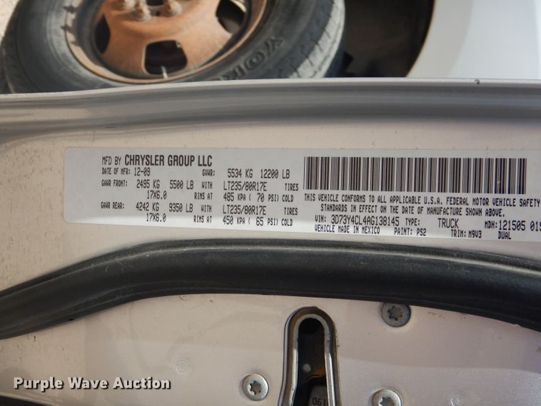 image for item HC9016 2010 Dodge Ram 3500  Crew Cab flatbed pickup truck