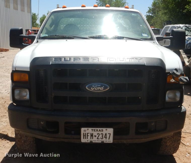 image for item HC9018 2008 Ford F350 Super Duty  utility bed pickup truck