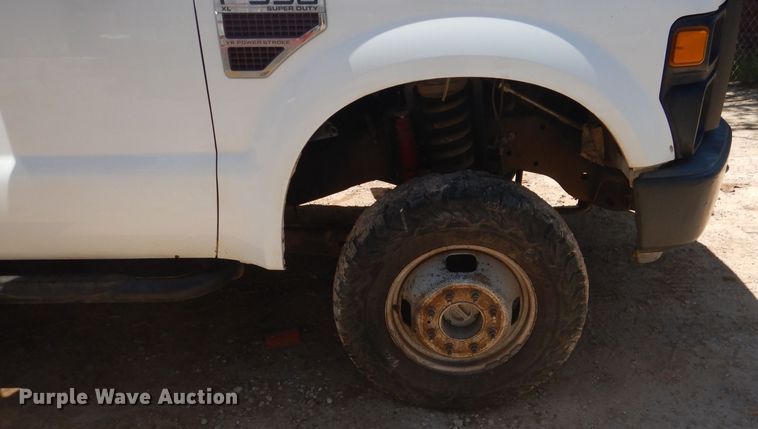 image for item HC9018 2008 Ford F350 Super Duty  utility bed pickup truck