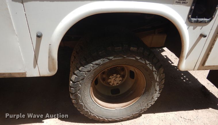 image for item HC9018 2008 Ford F350 Super Duty  utility bed pickup truck