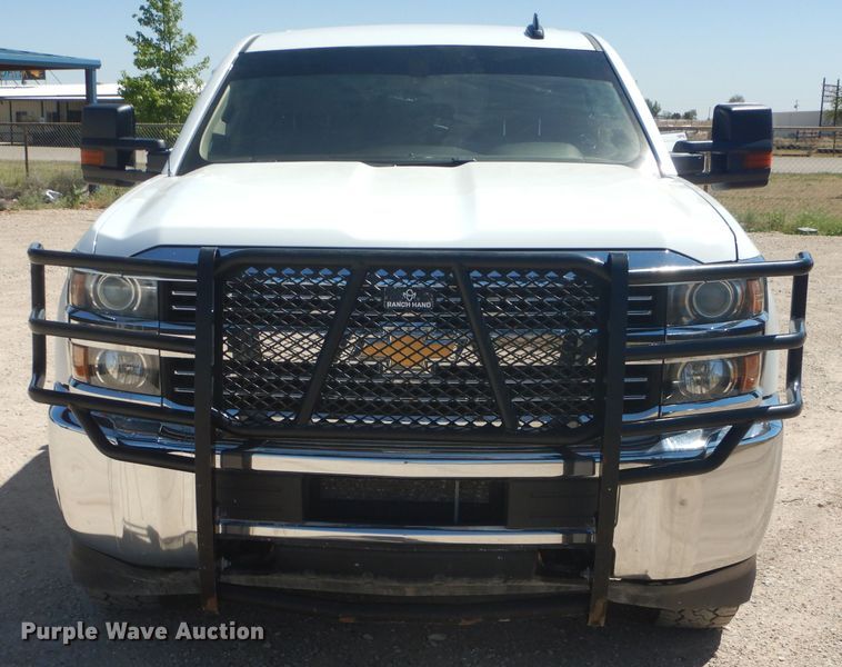 image for item HC9019 2017 Chevrolet Silverado 2500HD  Crew Cab pickup truck