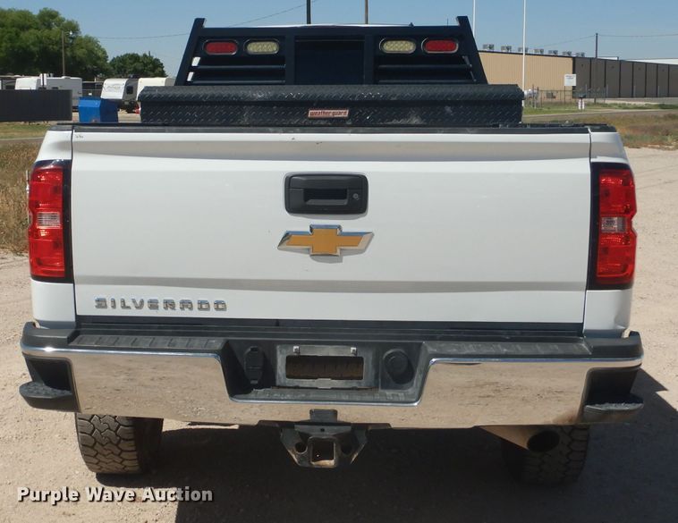 image for item HC9019 2017 Chevrolet Silverado 2500HD  Crew Cab pickup truck