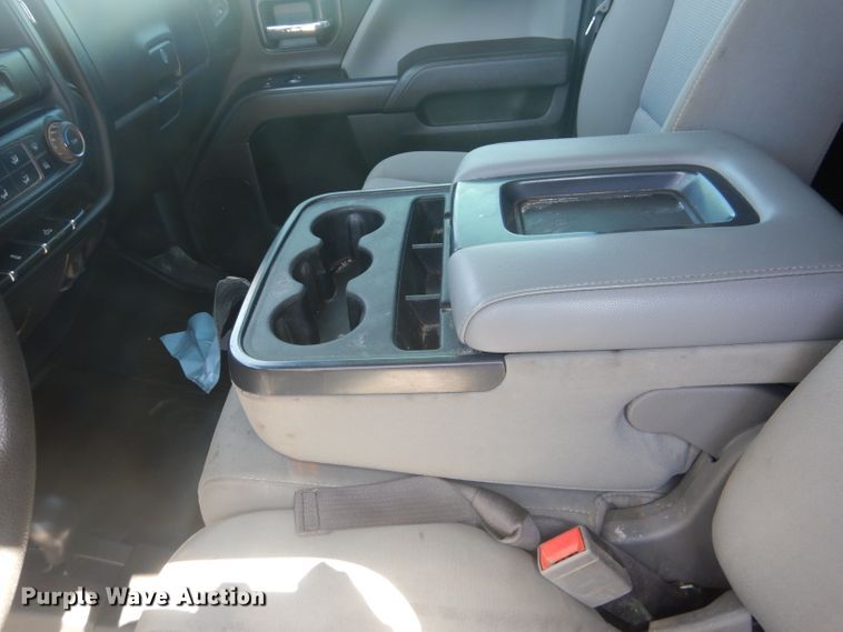 image for item HC9019 2017 Chevrolet Silverado 2500HD  Crew Cab pickup truck