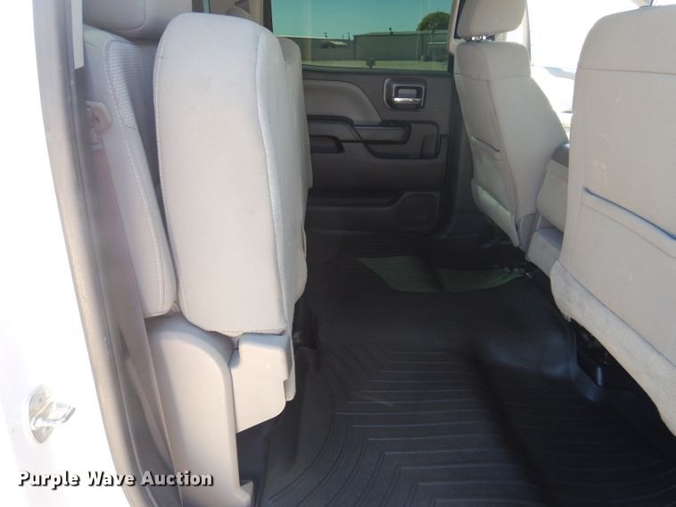 image for item HC9019 2017 Chevrolet Silverado 2500HD  Crew Cab pickup truck