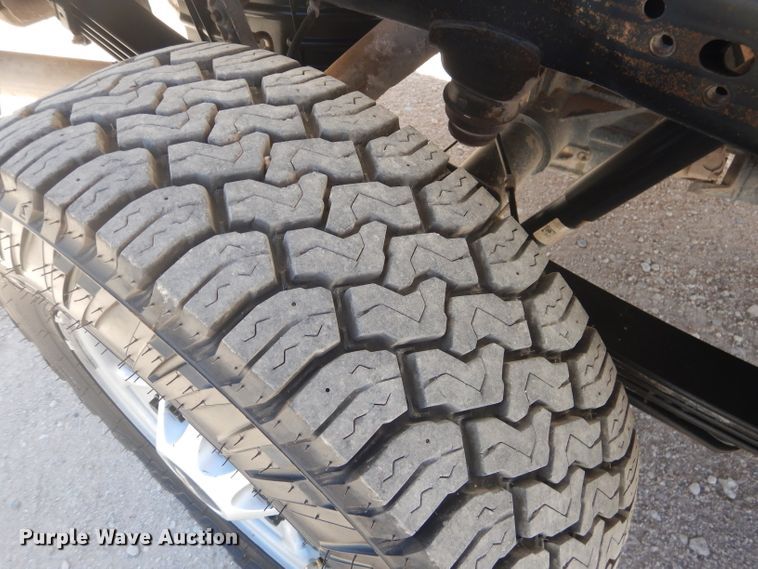 image for item HC9019 2017 Chevrolet Silverado 2500HD  Crew Cab pickup truck