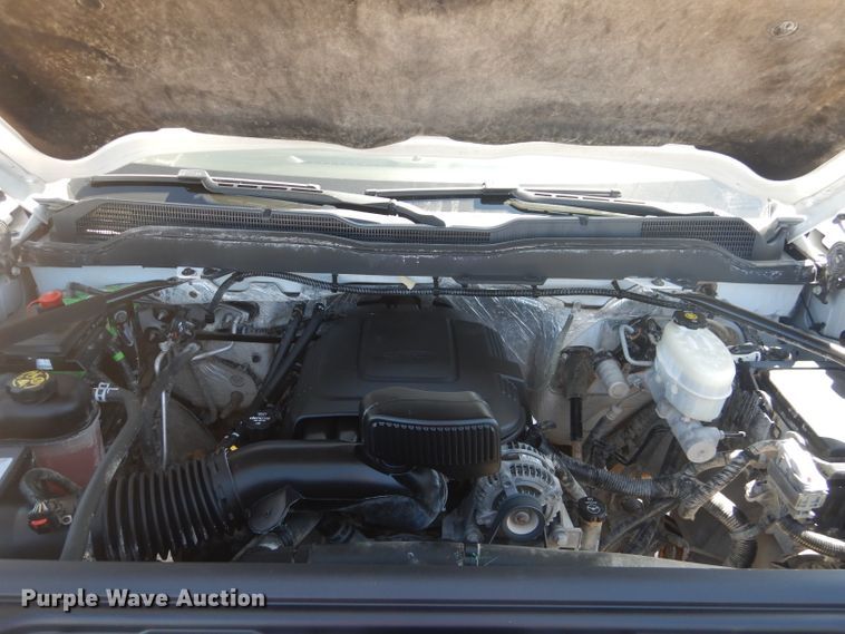 image for item HC9019 2017 Chevrolet Silverado 2500HD  Crew Cab pickup truck