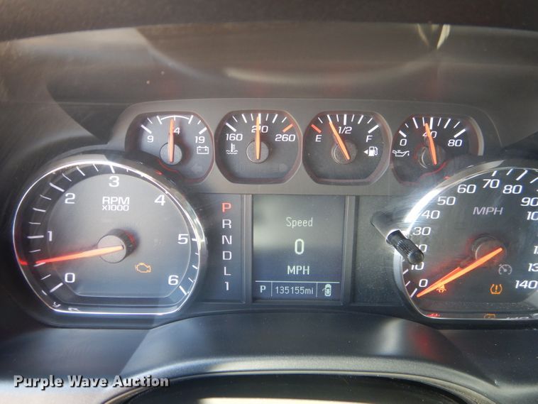 image for item HC9020 2017 Chevrolet Silverado 2500HD  Crew Cab pickup truck