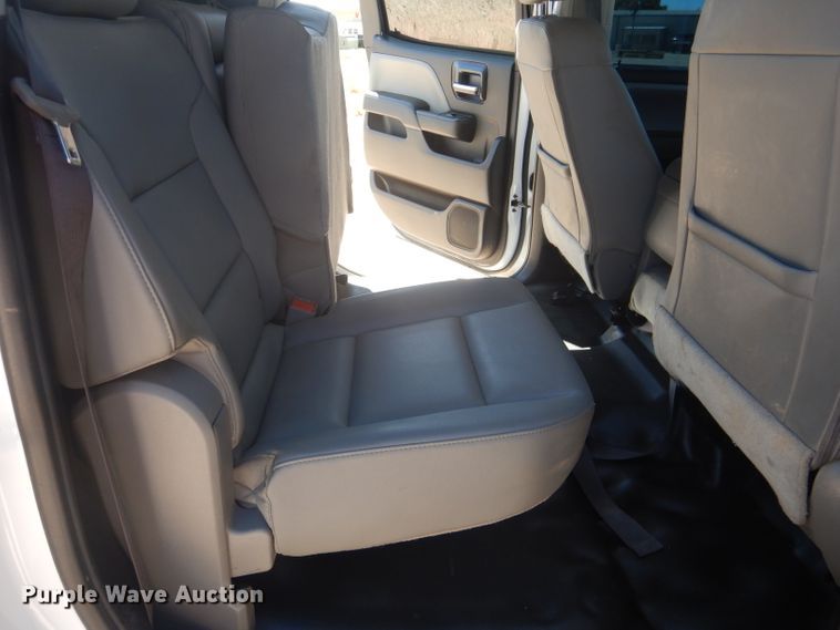 image for item HC9020 2017 Chevrolet Silverado 2500HD  Crew Cab pickup truck