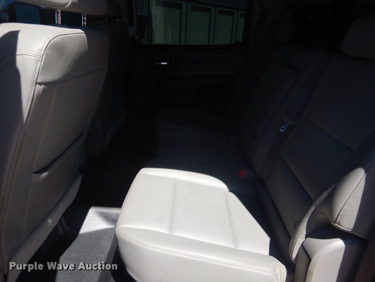 image for item HC9020 2017 Chevrolet Silverado 2500HD  Crew Cab pickup truck