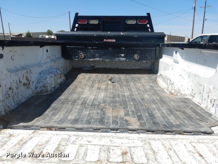 image for item HC9020 2017 Chevrolet Silverado 2500HD  Crew Cab pickup truck