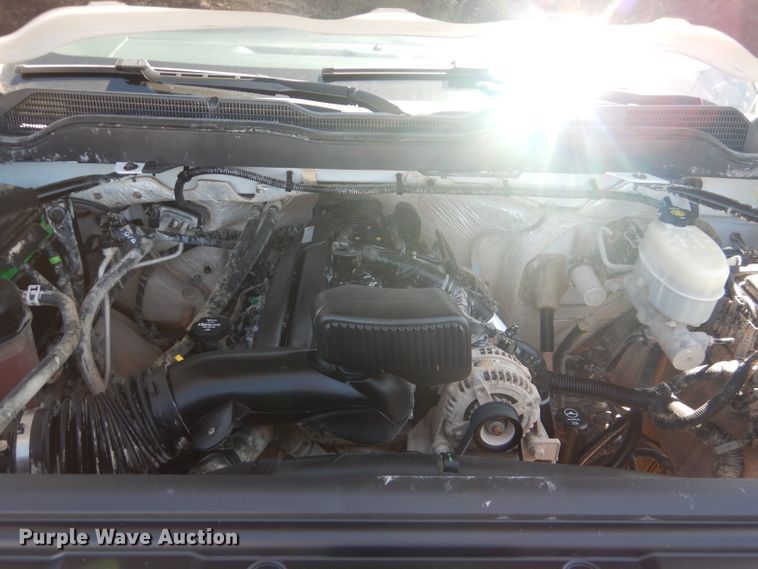 image for item HC9020 2017 Chevrolet Silverado 2500HD  Crew Cab pickup truck