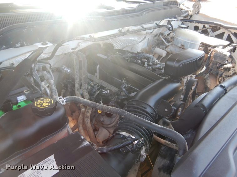 image for item HC9020 2017 Chevrolet Silverado 2500HD  Crew Cab pickup truck