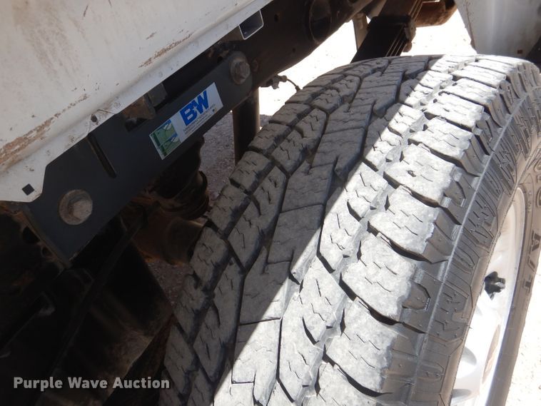 image for item HC9020 2017 Chevrolet Silverado 2500HD  Crew Cab pickup truck