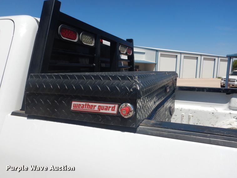 image for item HC9020 2017 Chevrolet Silverado 2500HD  Crew Cab pickup truck