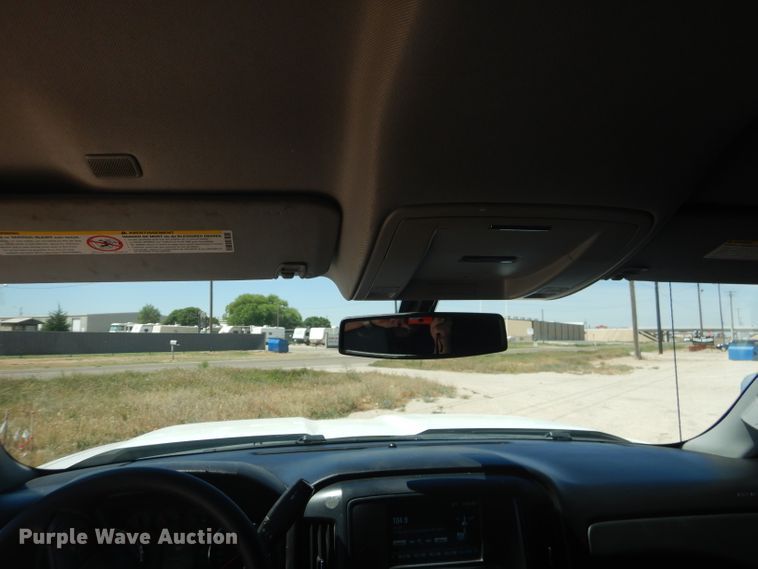 image for item HC9021 2017 Chevrolet Silverado 3500HD  Crew Cab pickup truck