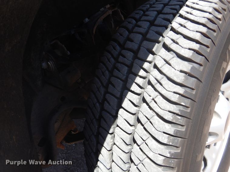 image for item HC9021 2017 Chevrolet Silverado 3500HD  Crew Cab pickup truck