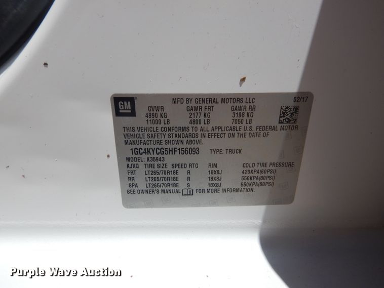 image for item HC9021 2017 Chevrolet Silverado 3500HD  Crew Cab pickup truck